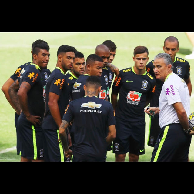 ブラジル代表 フルスポンサー トレーニング ネイマール サッカー フットサル
