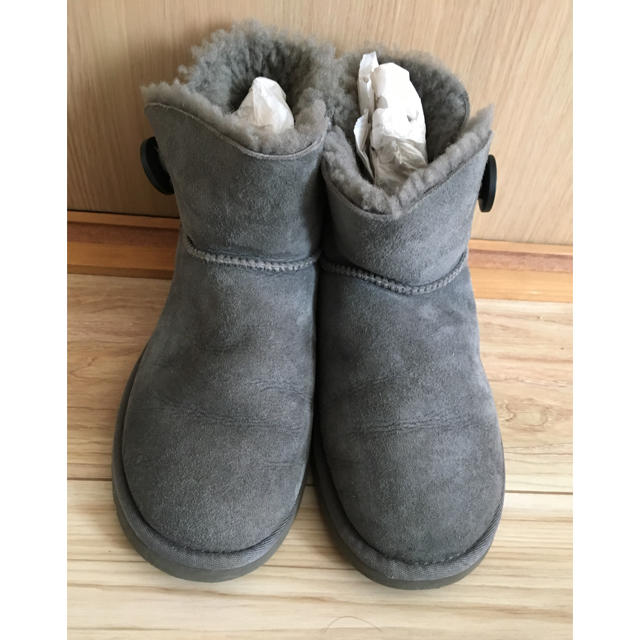 本日限定値下げ！美品♡ugg♡ムートンブーツ♡ショート♡ボタン♡23cm