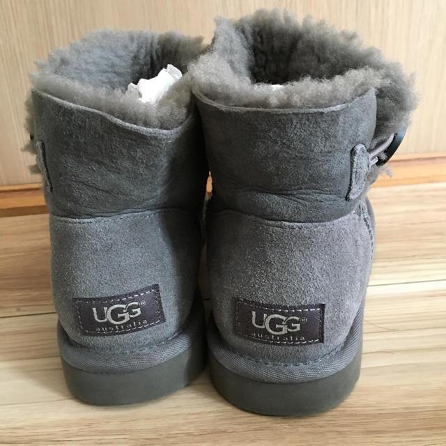 本日限定値下げ！美品♡ugg♡ムートンブーツ♡ショート♡ボタン♡23cm