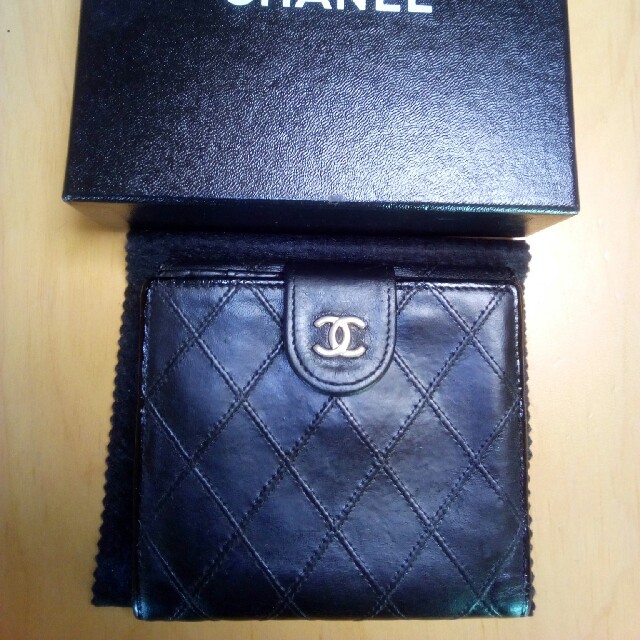 CHANEL(シャネル)のEmashさま専用です。シャネル　マトラッセ、ピコローレ　折財布　ダブルフェイス レディースのファッション小物(財布)の商品写真