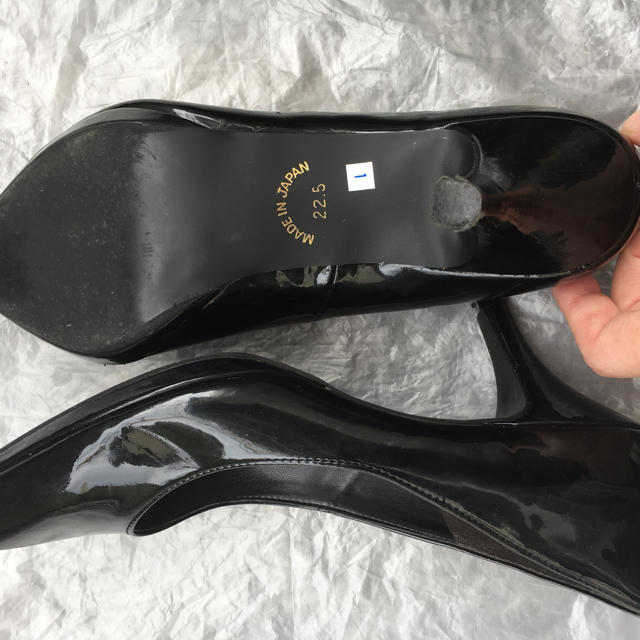 DIANA(ダイアナ)のエナメルパンプス LOVE CRAFT 22.5cm レディースの靴/シューズ(ハイヒール/パンプス)の商品写真