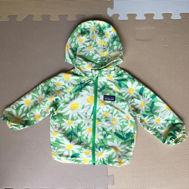 patagonia(パタゴニア)のpatagonia ウィンドブレーカー 6m キッズ/ベビー/マタニティのベビー服(~85cm)(カーディガン/ボレロ)の商品写真