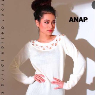 アナップ(ANAP)の☆ANAP フロントデザインスプリングニット オフホワイト(ニット/セーター)