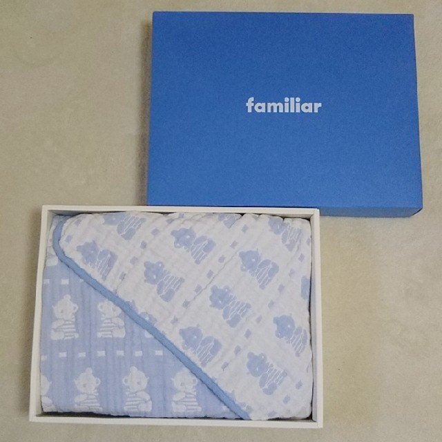 familiar(ファミリア)の新品・ファミリア familiar マルチガーゼケット キッズ/ベビー/マタニティのこども用ファッション小物(おくるみ/ブランケット)の商品写真