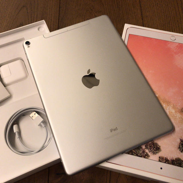 10.5インチiPad Pro Wi-Fi Cellular 64GB 値引き! - 2