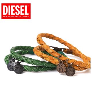 ディーゼル(DIESEL)の★ディーゼル 男女兼用★本革 編み込み 二重巻き レザーブレスレット【グリーン】(ブレスレット/バングル)