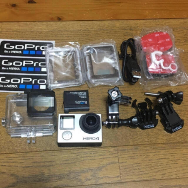 GoPro(ゴープロ)の値下げ！gopro hero4  スマホ/家電/カメラのカメラ(コンパクトデジタルカメラ)の商品写真