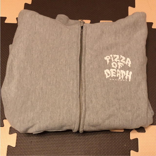 HIGH!STANDARD(ハイスタンダード)のpizza of death ジップアップパーカー エンタメ/ホビーのタレントグッズ(ミュージシャン)の商品写真