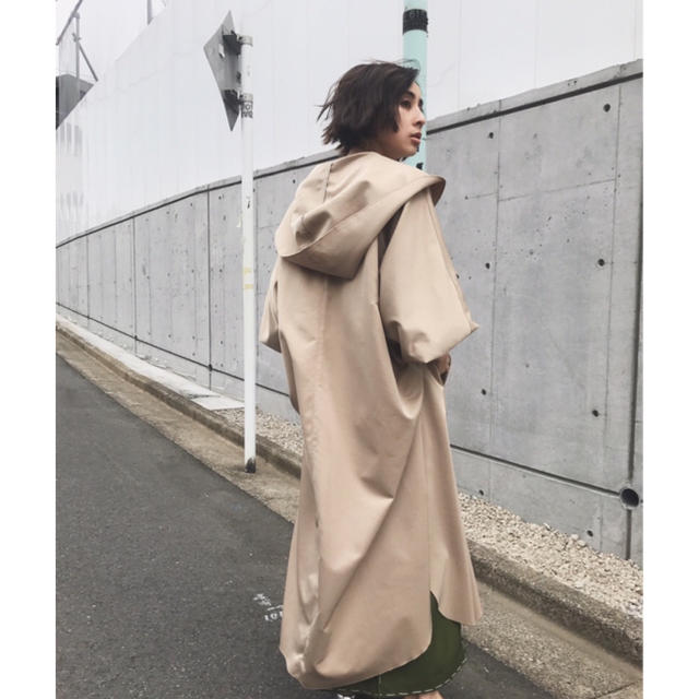 Ameri VINTAGE(アメリヴィンテージ)のAmeriVintage DRASTIC DRAPE OVER COAT レディースのジャケット/アウター(トレンチコート)の商品写真