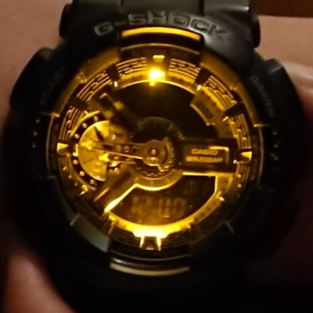 G-SHOCK(ジーショック)のG-SHOCK　GA-110RG メンズの時計(腕時計(デジタル))の商品写真