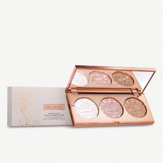 ローラメルシエ(laura mercier)の新品ローラメルシエ☆ムードライツイルミネータートリオ 限定(フェイスパウダー)