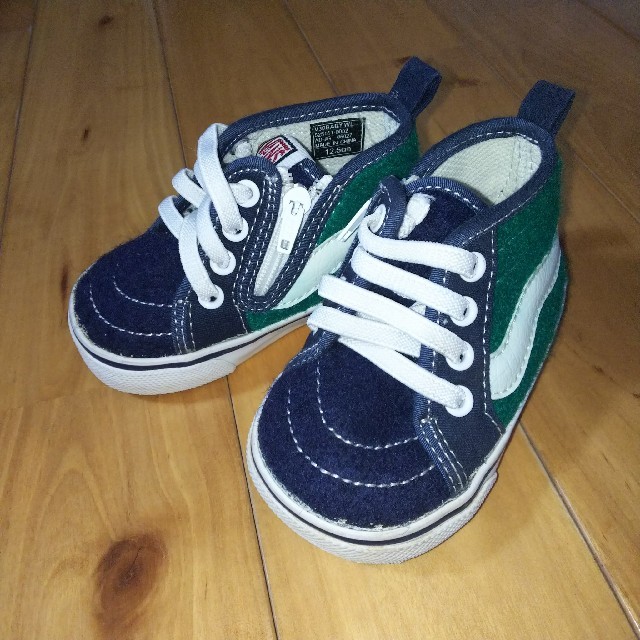 VANS(ヴァンズ)のVANS ベビースニーカー  12.0～12.5㌢ キッズ/ベビー/マタニティのベビー靴/シューズ(~14cm)(スニーカー)の商品写真