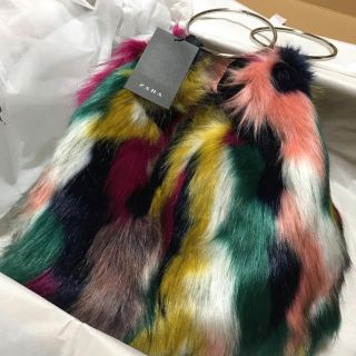 ザラ(ZARA)のさっちゃん様専用  ☆☆☆ ZARA フェイクファー巾着型バッグ(ハンドバッグ)