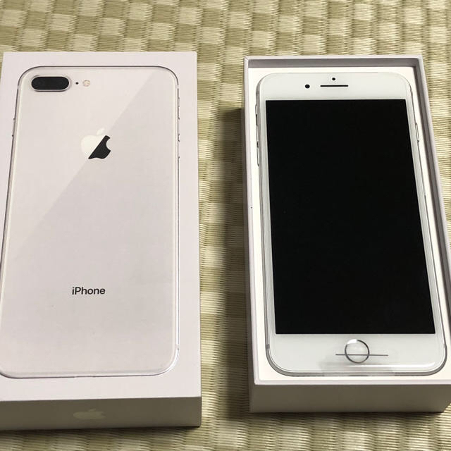 iphone8 plus 64GB シルバー