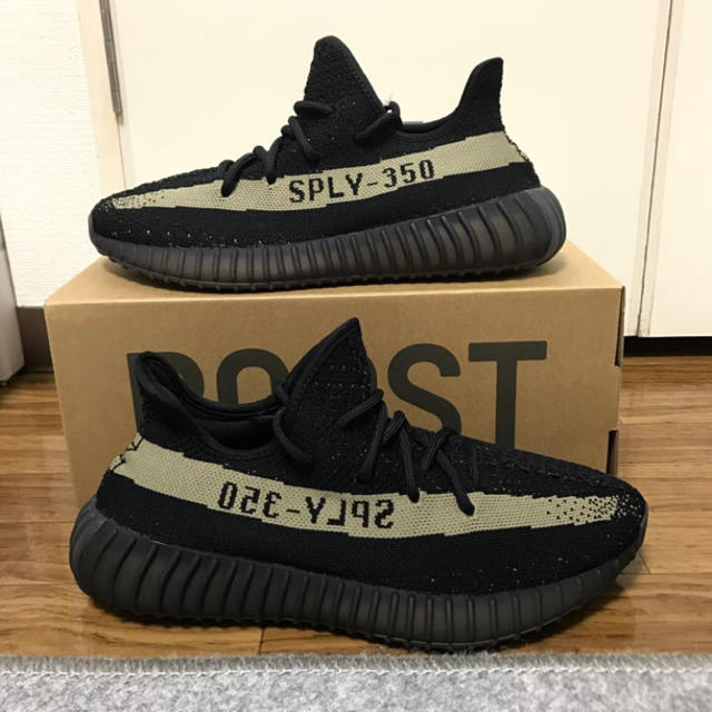 adidas(アディダス)の【新品未使用】adidas YEEZY BOOST 350 V2 26.5cm メンズの靴/シューズ(スニーカー)の商品写真