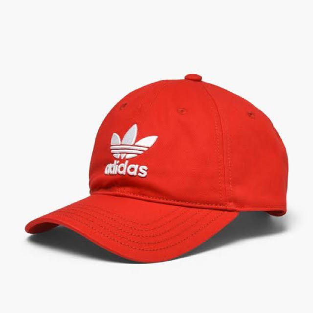 adidas(アディダス)のアディダス オリジナルス トレフォイルロゴ キャップ レッド 新品未使用 メンズの帽子(キャップ)の商品写真