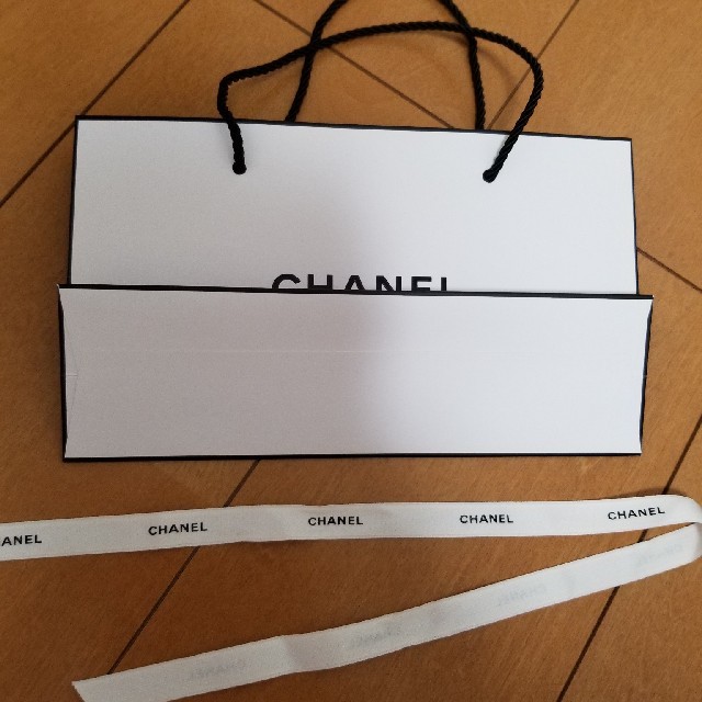 CHANEL(シャネル)のシャネル　紙袋 レディースのバッグ(ショップ袋)の商品写真