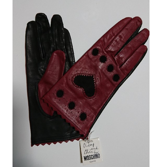 MOSCHINO(モスキーノ)のモスキーノ 牛革手袋 レディースのファッション小物(手袋)の商品写真