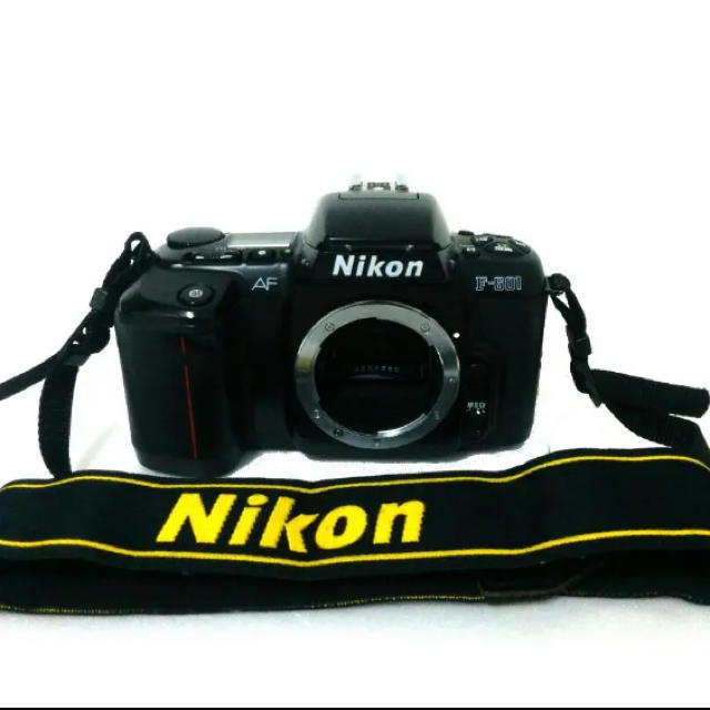 Nikon(ニコン)のNikon ニコン F601  フィルムカメラ　ストラップ付 スマホ/家電/カメラのカメラ(フィルムカメラ)の商品写真