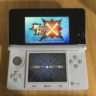 ニンテンドー3DS(ニンテンドー3DS)の3DS ホワイト 本体(携帯用ゲーム機本体)