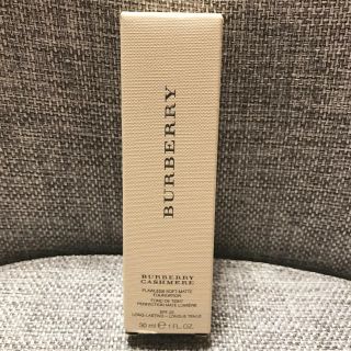 バーバリー(BURBERRY)のバーバリーカシミアファンデーション(ファンデーション)