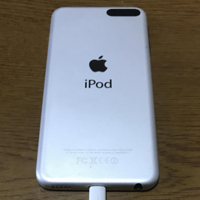 iPod touch(アイポッドタッチ)のiPod touch 第５世代 16GB 本体 スマホ/家電/カメラのオーディオ機器(ポータブルプレーヤー)の商品写真