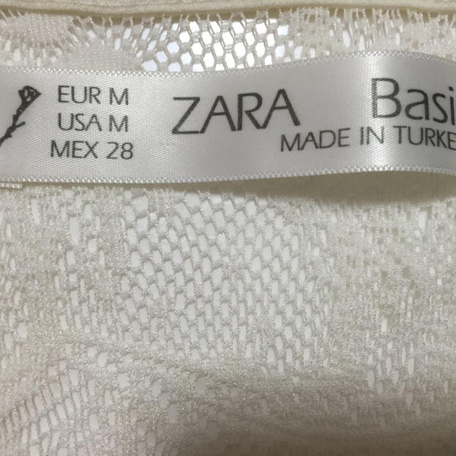 ZARA(ザラ)の白レースティー レディースのトップス(Tシャツ(半袖/袖なし))の商品写真