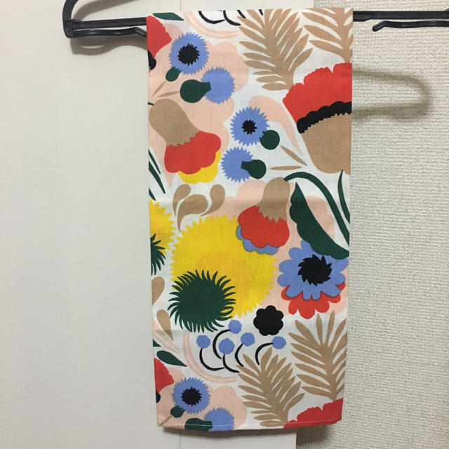 marimekko(マリメッコ)のはる様専用！！ティータオル マリメッコ ピックケルッカ インテリア/住まい/日用品のキッチン/食器(テーブル用品)の商品写真