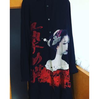 ヨウジヤマモト(Yohji Yamamoto)のBlackscandal yohjiyamamoto 血染め猫(シャツ)