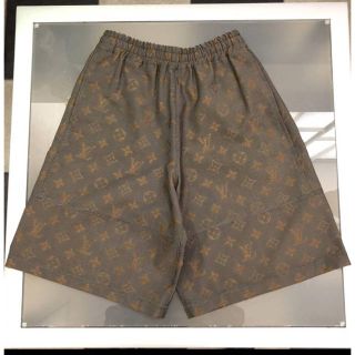 ルイヴィトン(LOUIS VUITTON)のルイヴィトン ハーフパンツ38ポップアップ限定完売激レア直営店購入1A4JOZ (ショートパンツ)