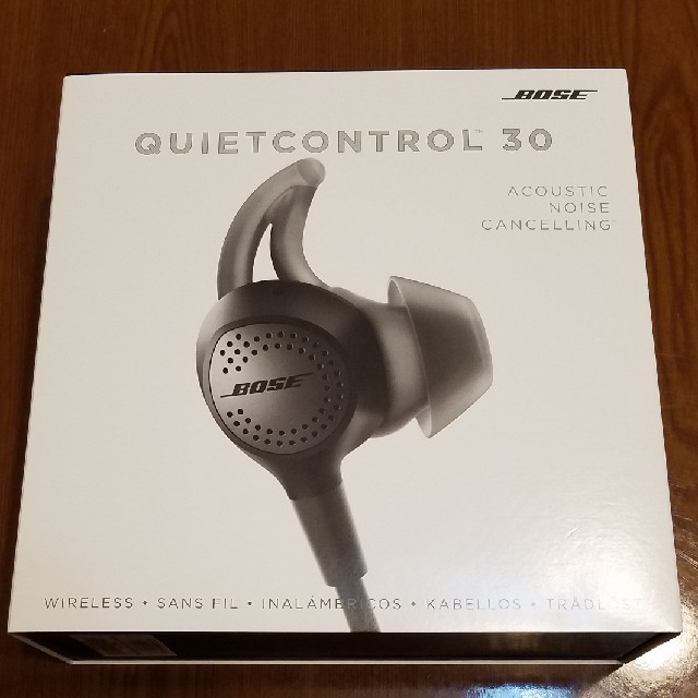 オーディオ機器BOSE QUIETCONTROL 30