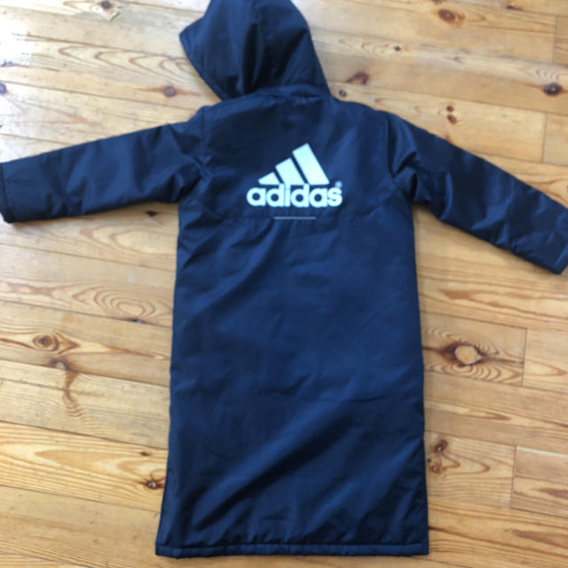 adidas(アディダス)のadidas アディダス ベンチコート 120 キッズ/ベビー/マタニティのキッズ服男の子用(90cm~)(コート)の商品写真