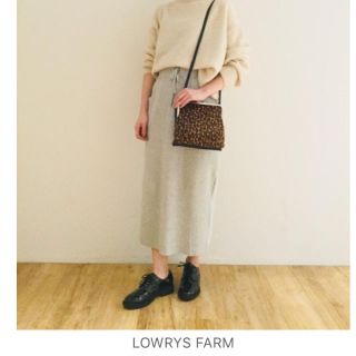 ローリーズファーム(LOWRYS FARM)の新作 ローリーズファーム ハイネック ニット ウール ベージュ 白(ニット/セーター)