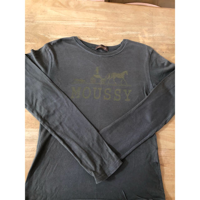 moussy(マウジー)のマウジーロンT✨２枚組 レディースのトップス(Tシャツ(長袖/七分))の商品写真
