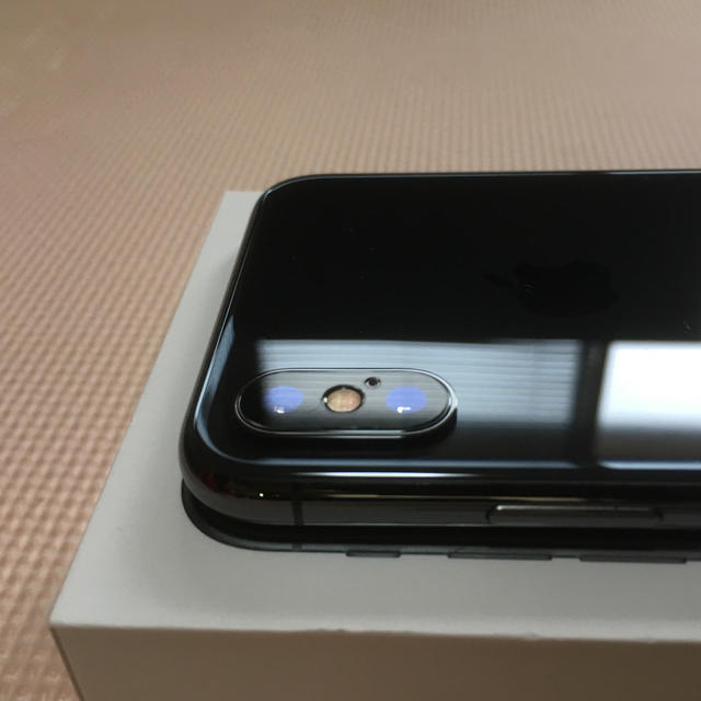Apple(アップル)の【SIMフリー】iPhone X 256G スペースグレイ applecare+ スマホ/家電/カメラのスマートフォン/携帯電話(スマートフォン本体)の商品写真