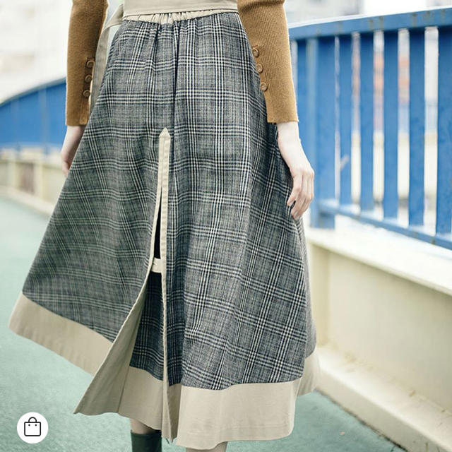 Ameri VINTAGE(アメリヴィンテージ)のameriチェックトレンチスカート レディースのスカート(ひざ丈スカート)の商品写真