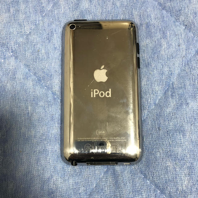 iPod touch(アイポッドタッチ)のiPod touch 4世代 32GB スマホ/家電/カメラのオーディオ機器(ポータブルプレーヤー)の商品写真