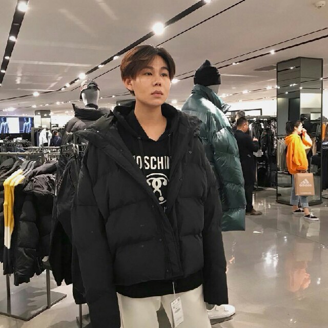 Zara Ara パフジャケット 独特的なデザイン の通販 By うさぎs S Shop ザラならラクマ Zara Ara パフジャケット 独特的なデザイン の通販 By うさぎs S Shop ザラならラクマ