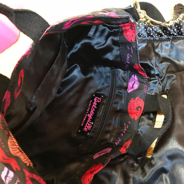 BETSEY JOHNSON(ベッツィジョンソン)のベッツィージョンソンショルダーバッグ レディースのバッグ(ショルダーバッグ)の商品写真