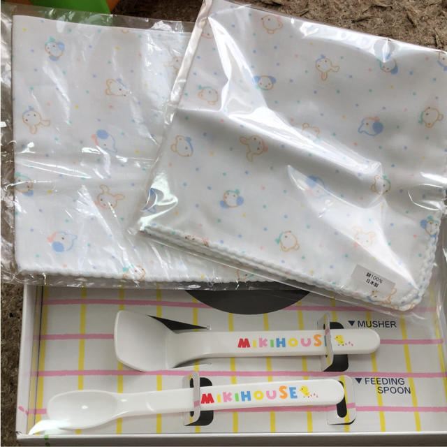 familiar(ファミリア)のHRK 様 専用 キッズ/ベビー/マタニティの授乳/お食事用品(その他)の商品写真