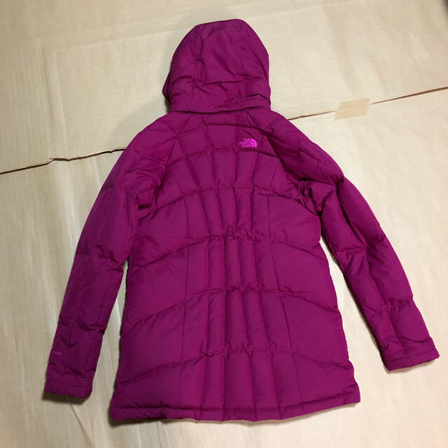 THE NORTH FACE(ザノースフェイス)のノースフェイス レディースダウンコート レディースのジャケット/アウター(ダウンコート)の商品写真