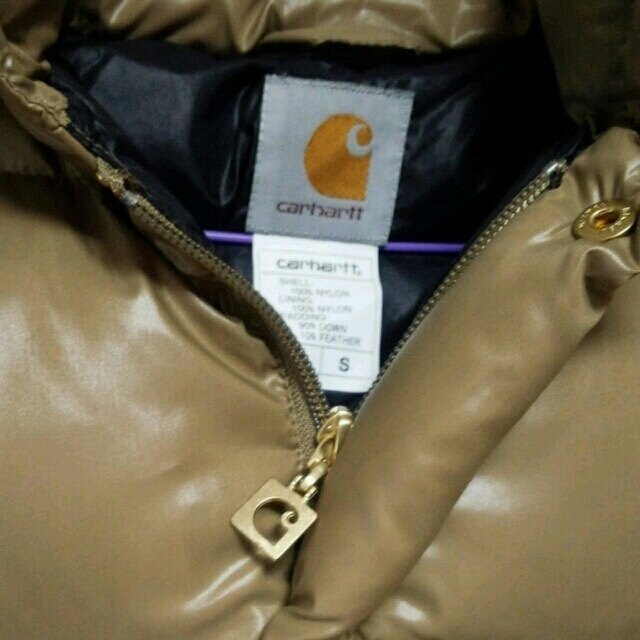 carhartt(カーハート)の値下げ!!carhartt♡美品Sサイズ レディースのジャケット/アウター(ダウンジャケット)の商品写真