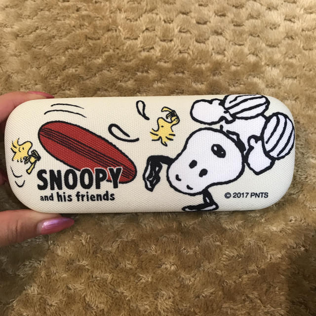 SNOOPY(スヌーピー)のスヌーピー メガネケース レディースのファッション小物(サングラス/メガネ)の商品写真