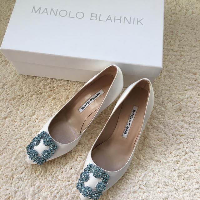 MANOLO BLAHNIK(マノロブラニク)のマロノブラニク レディースの靴/シューズ(ハイヒール/パンプス)の商品写真