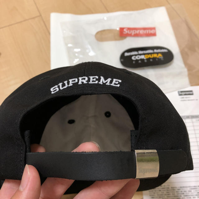 Supreme(シュプリーム)のsupreme cordura slogo 6-panel メンズの帽子(キャップ)の商品写真