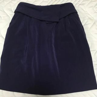 ナチュラルクチュール(natural couture)の【美品】綺麗めスカート (ひざ丈スカート)