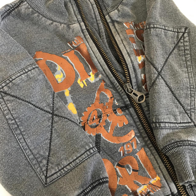 DIESEL(ディーゼル)のDISELディーゼルあったかパーカージャケット2Y キッズ/ベビー/マタニティのキッズ服男の子用(90cm~)(ジャケット/上着)の商品写真