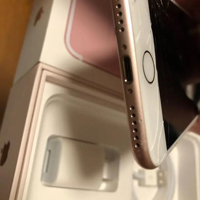 Apple(アップル)のアイコン様専用 iPhone7 ピンクゴールド スマホ/家電/カメラのスマートフォン/携帯電話(スマートフォン本体)の商品写真