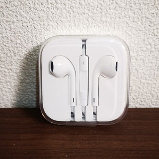 アップル(Apple)のApple純正イヤホン(ヘッドフォン/イヤフォン)