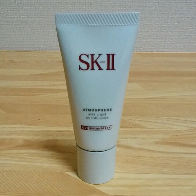 SK-II(エスケーツー)のSK2 アトモスフィアエアリーライトＵＶエマルジョン SPF30 (乳液)
 コスメ/美容のボディケア(日焼け止め/サンオイル)の商品写真
